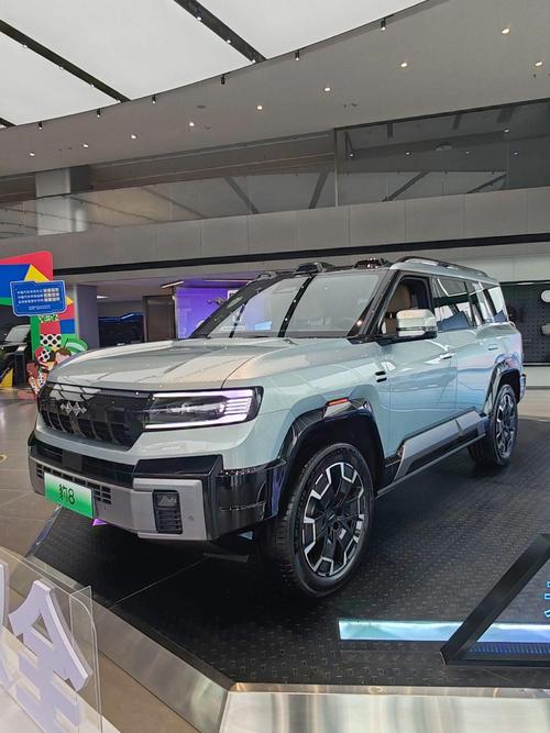 惠州18比亚迪方程豹硬派越野的爆款，英菲尼迪35周年与你共成长